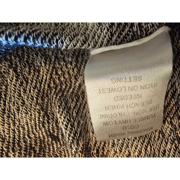 On The Byas T Shirt size Large Black Pineapple print 1/4 button short sleeve - Picture 4 of 9